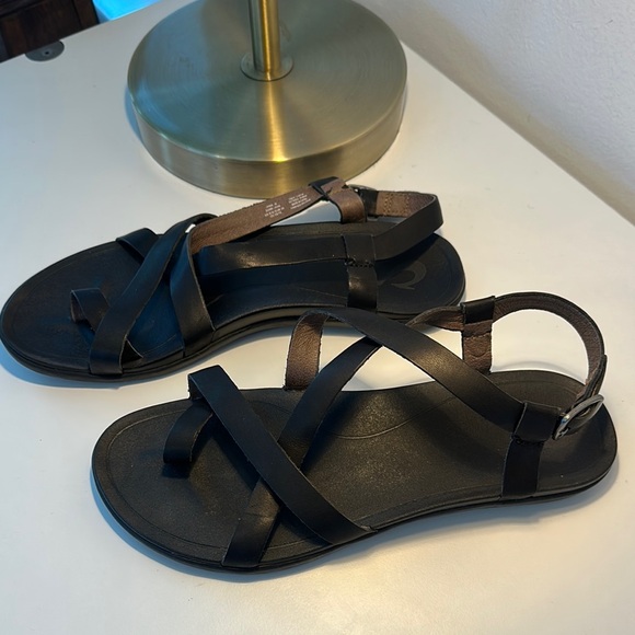 Women's Olukai Black Strappy Sandals - Picture 3 of 6